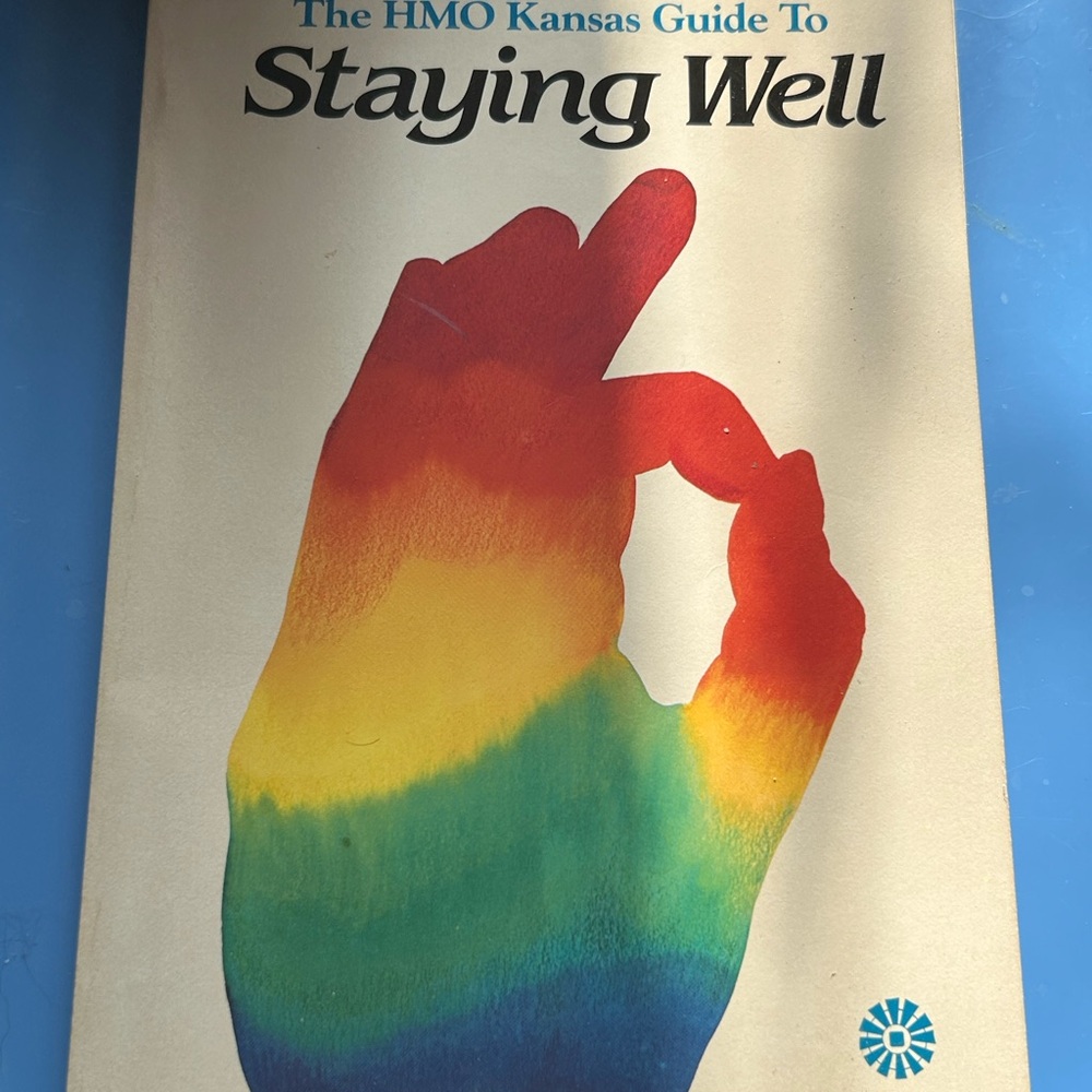 The Blue Cross and Blue Shield Guide to Staying Well Paperback Book